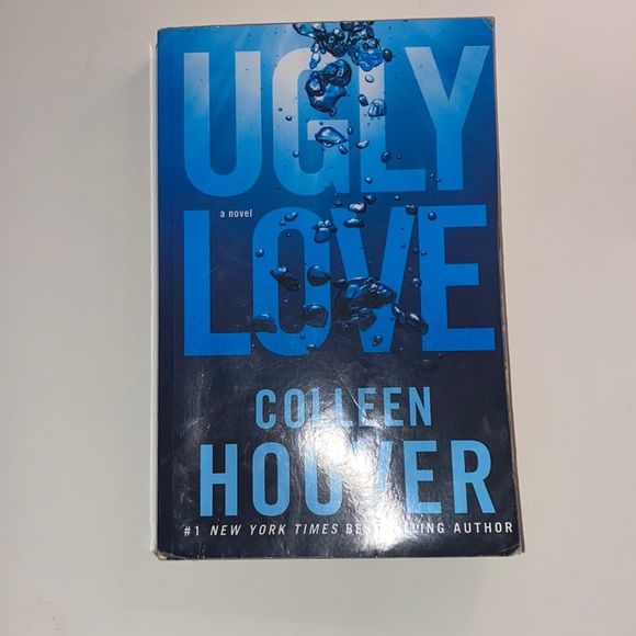 ugly love by Colleen hoover - Picture 3 of 6